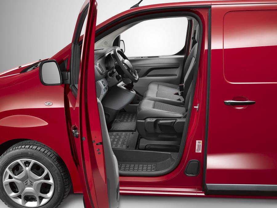 Интерьер Citroen Jumpy Van 2016 года  (WW) (фото 46 из 65)